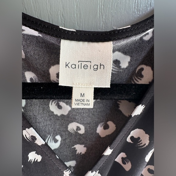 Kaileigh Woman’s Black and White Faux Wrap Dress Size Medium Corpcore Office - Picture 7 of 8